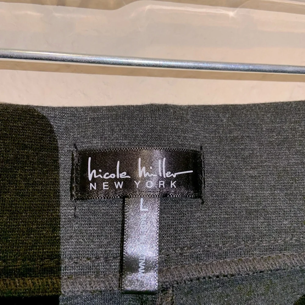 Straight Charcoal Heather Winter 21.5” Skirt - Picture 2 of 2